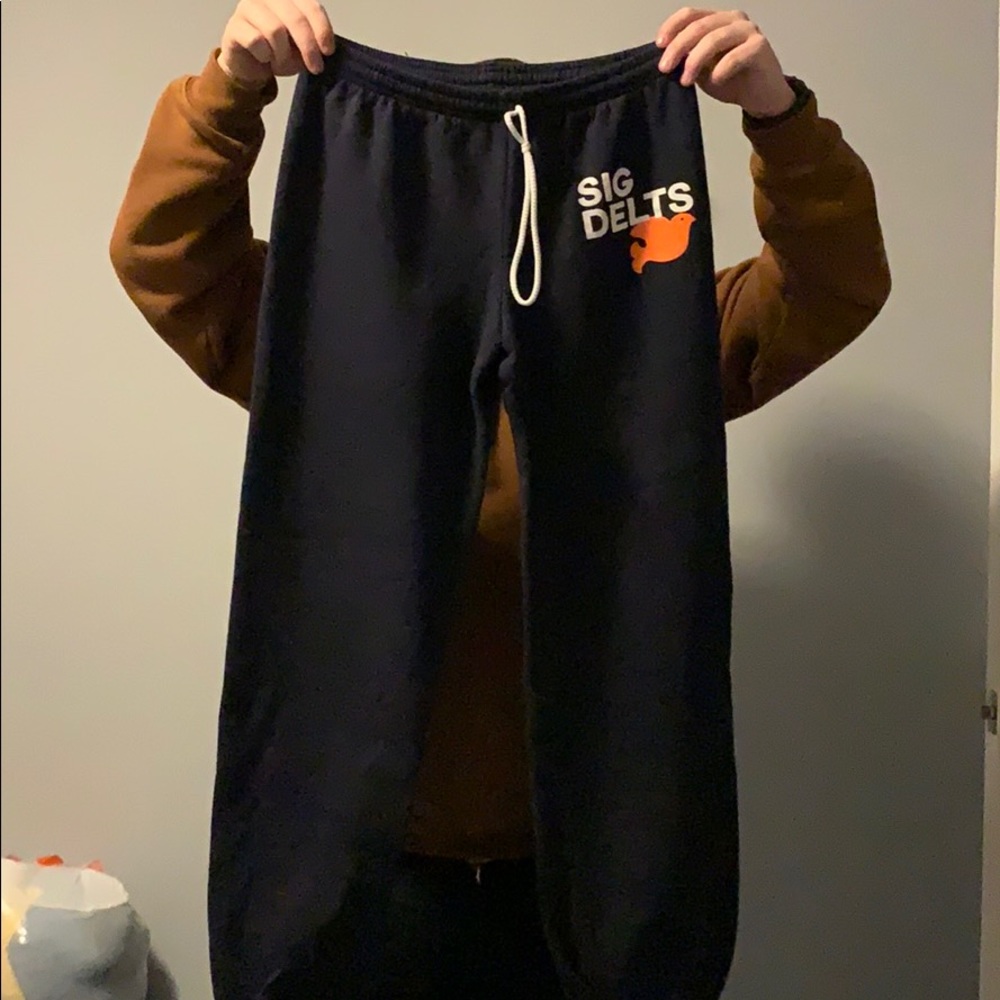 Sigma delta tau joggers